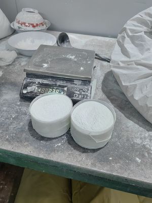 1.573 घनत्व मेलामाइन मोल्डिंग पाउडर 99.81% औद्योगिक ग्रेड