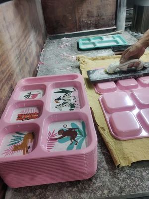 गैर विषैले मेलामाइन कच्चा माल पाउडर 99.8% यूरिया मोल्डिंग कंपाउंड