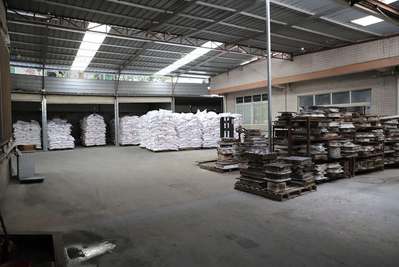 डिनरवेयर 1.573g/m3 के लिए खाद्य ग्रेड त्रिपोलीसाइनामाइड मेलामाइन मोल्डिंग पाउडर