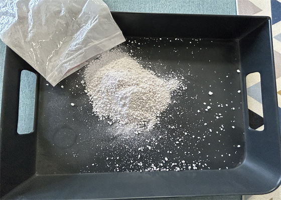 99.9% शुद्धता मेलामाइन कच्चा माल ग्लेज़िंग पाउडर गैर विषैले 25kg / बैग साइनुरामाइड