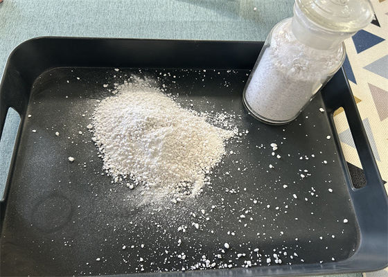 99.9% शुद्धता मेलामाइन कच्चा माल ग्लेज़िंग पाउडर गैर विषैले 25kg / बैग साइनुरामाइड