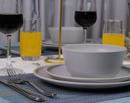 शिविर मेलामाइन रात्रिभोज प्लेट और कटोरे 12 पीसी