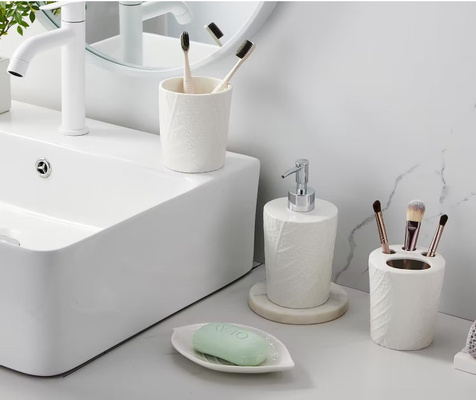 सीसा मुक्त सिरेमिक टूथब्रश धारक बाथरूम सामान सेट 4pcs