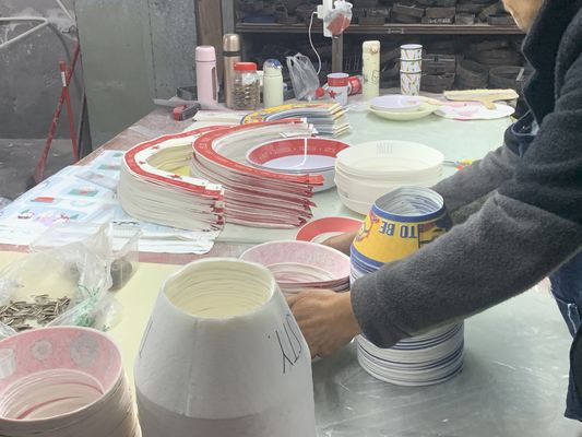 विभिन्न आकार के टेबलवेयर के लिए अनुकूलित मेलामाइन डेकल पेपर