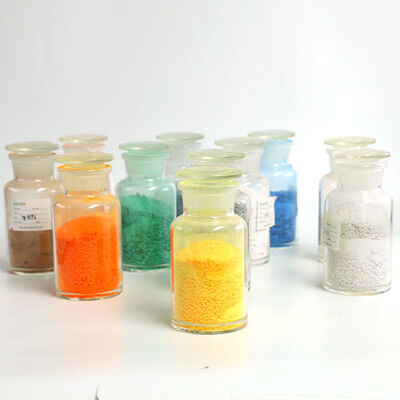 उबलने का बिंदु 350 डिग्री सेल्सियस मेलामाइन ग्रेन्युल जिसमें स्थिर बनाने का दबाव 80-140 एमपीए होता है सूखे स्थान वातावरण में भंडारण